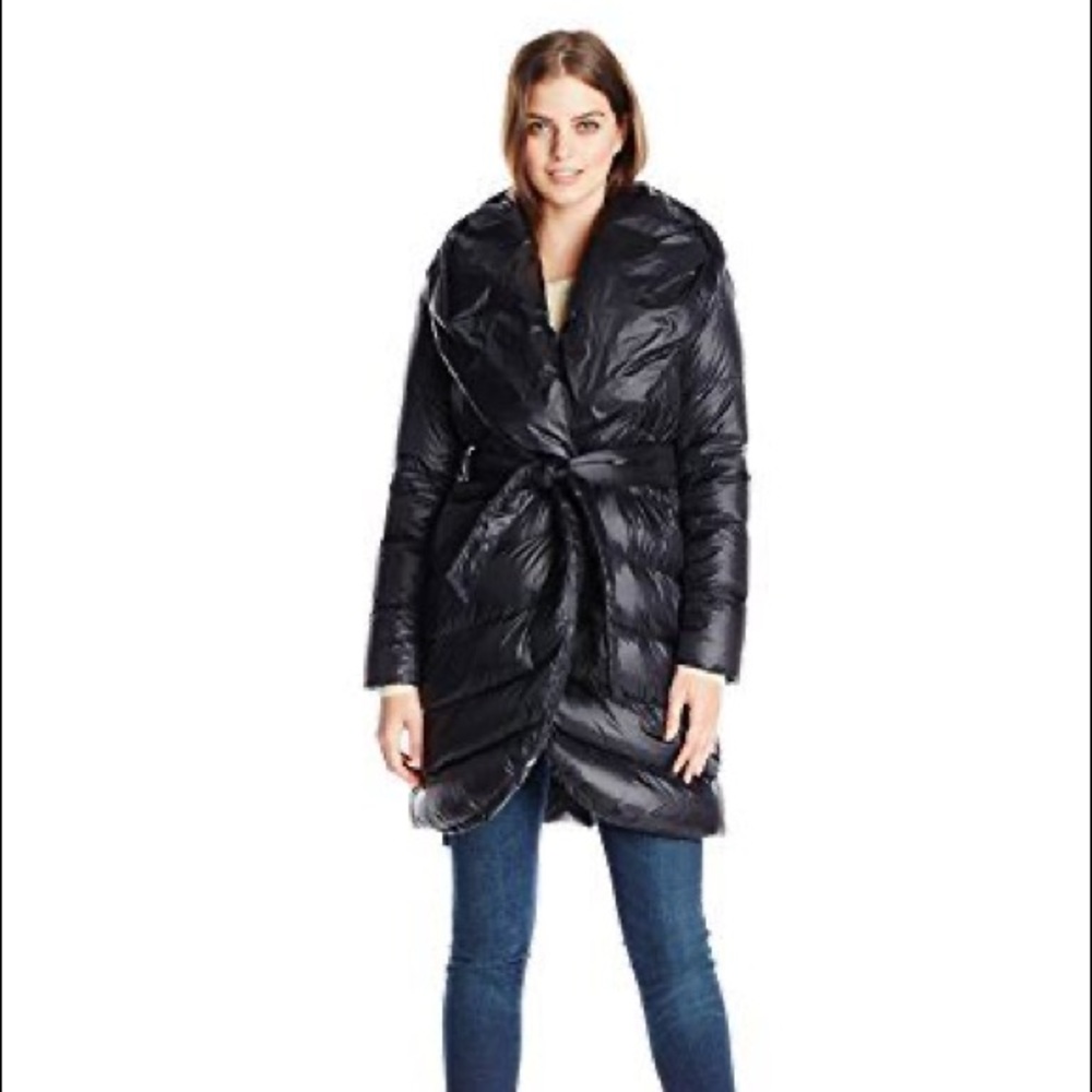 NWT Diane von Furstenberg Christy Belted Wrap Down Coat, Black size Small